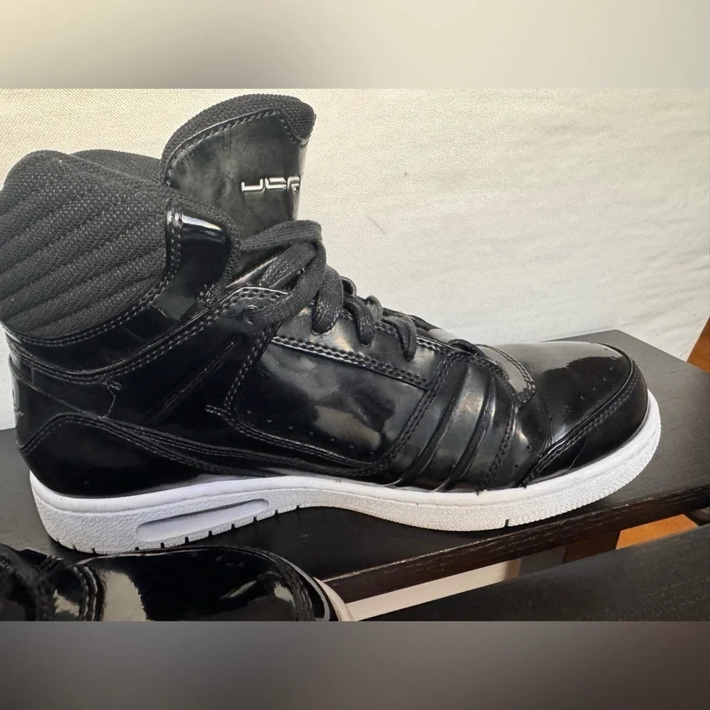 Mens Jordan L'Style II Black/White Patent Leather Shoes Size 10.5